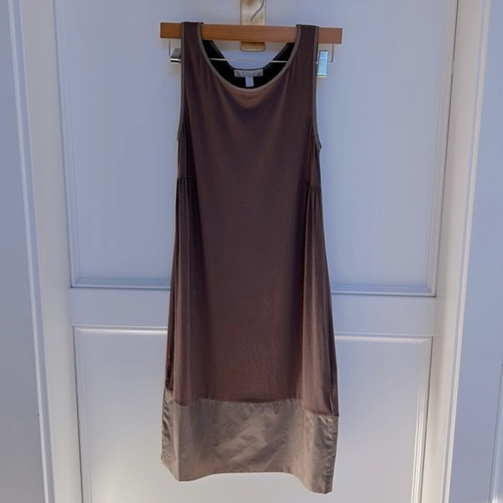 S MAX MARA Sleeveless Knit Shift Dress Size SMALL Satin brown taupe color